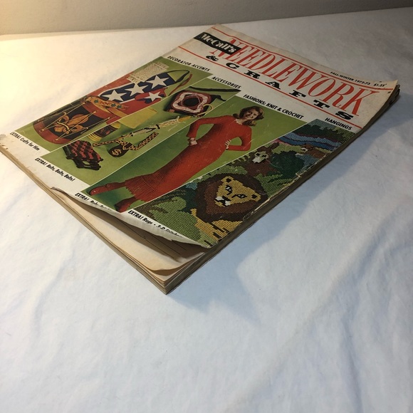 1972-73 McCall’s Needlework & Crafts Large Magazine Vintage Fashions Knits - Picture 3 of 12